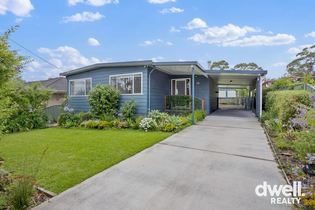 18 TIBBLES AVENUE, Old Erowal Bay, NSW 2540