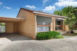 5/561 WOODBURY COURT, Lavington