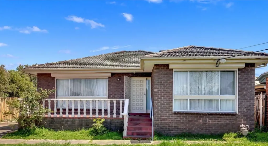 Spacious 3-Bedroom Family Home in Quiet Court