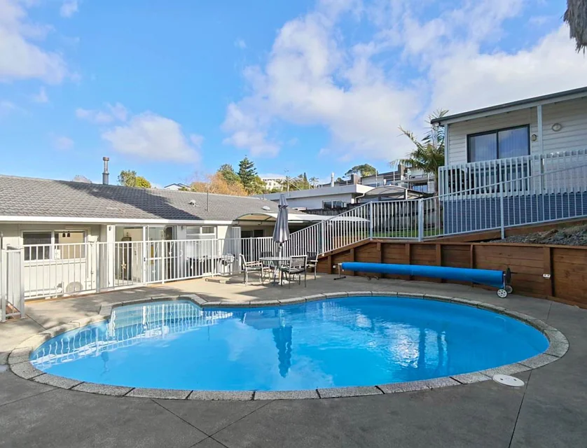 9 King Richard Place, Browns Bay, North Shore City, 4房, 3浴, 整租独立别墅