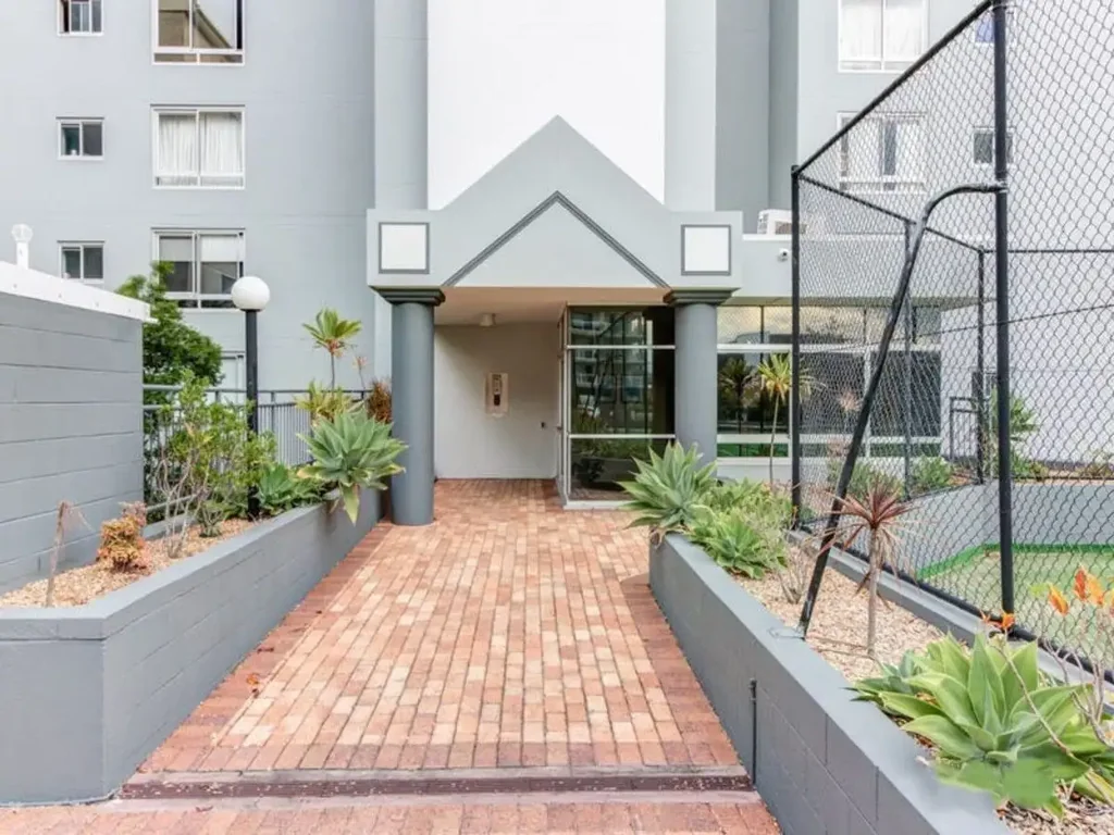 Premium Location, Top Floor with Full Views of Brisbane