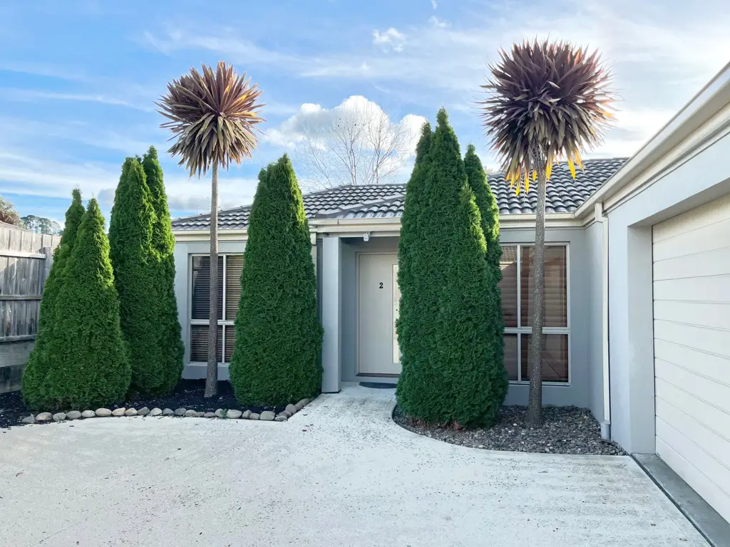 Trafalgar 4 Bedroom INVEST OR ENJOY WITH THIS 4 BEDROOM UNIT IN A CONVENIENT LOCATION