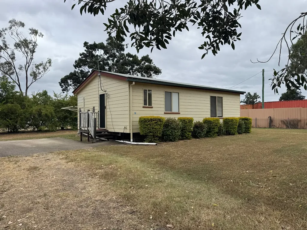 Furnished 2-Bedroom Cottage