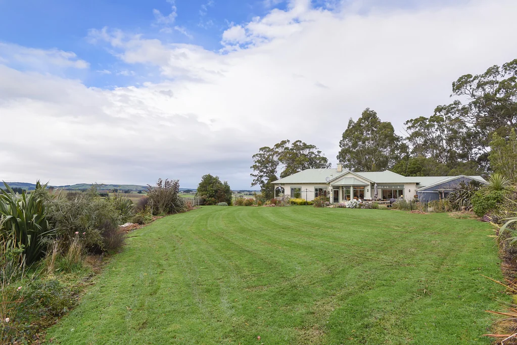 Winton Surrounds  Two homes, Endless possibilities