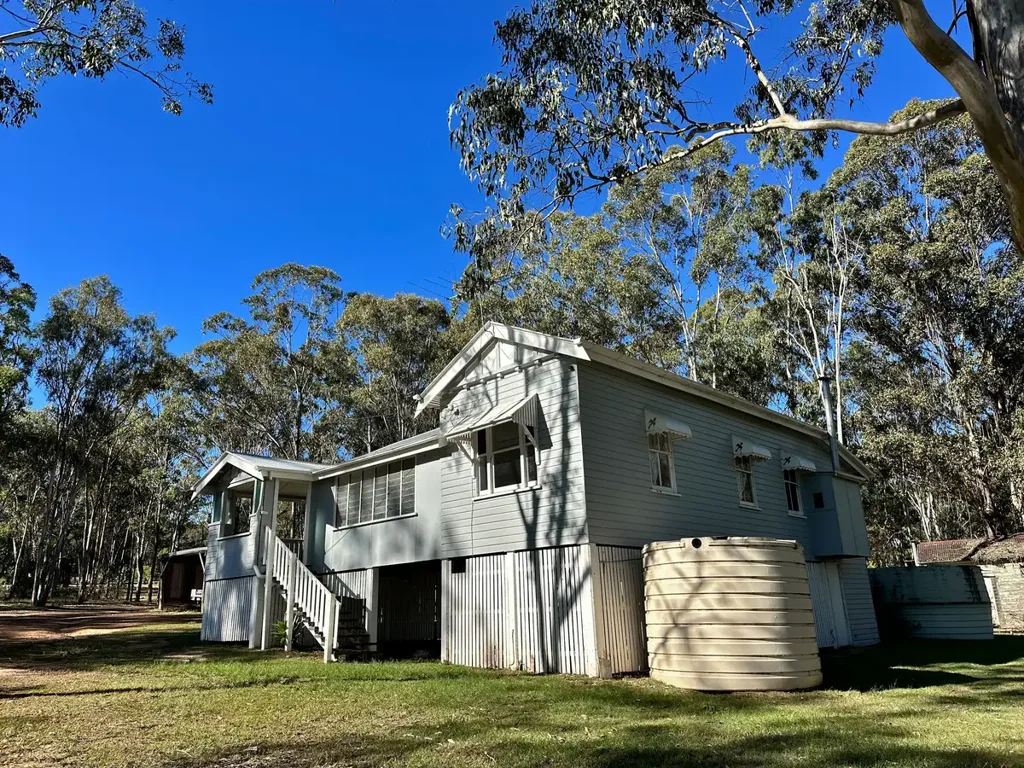 Blackbutt 3Habitaciones Country Charm, Space & Endless Possibilities