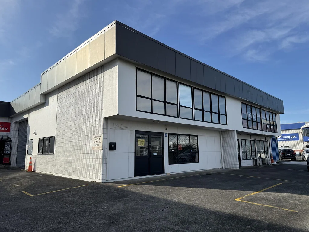 Wiri Road front in Wiri