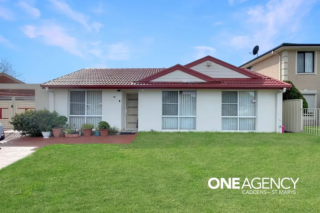 SPACIOUS FAMILY HOME WITH IN-LAW OR TEEN RETREAT!!!