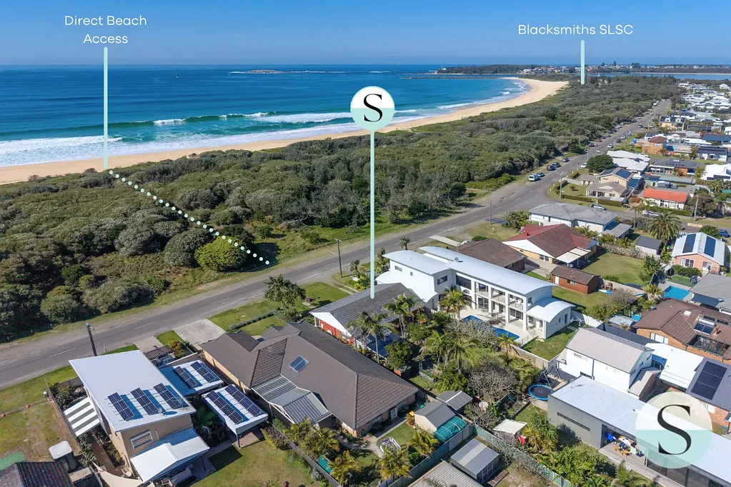 Blacksmiths 3Zimmer Frontline, Be on the Sand & in the Surf in Seconds, Solid Brick, Renovated Beach House, on the Flat with a Big Backyard, Very Much Limited Edition!