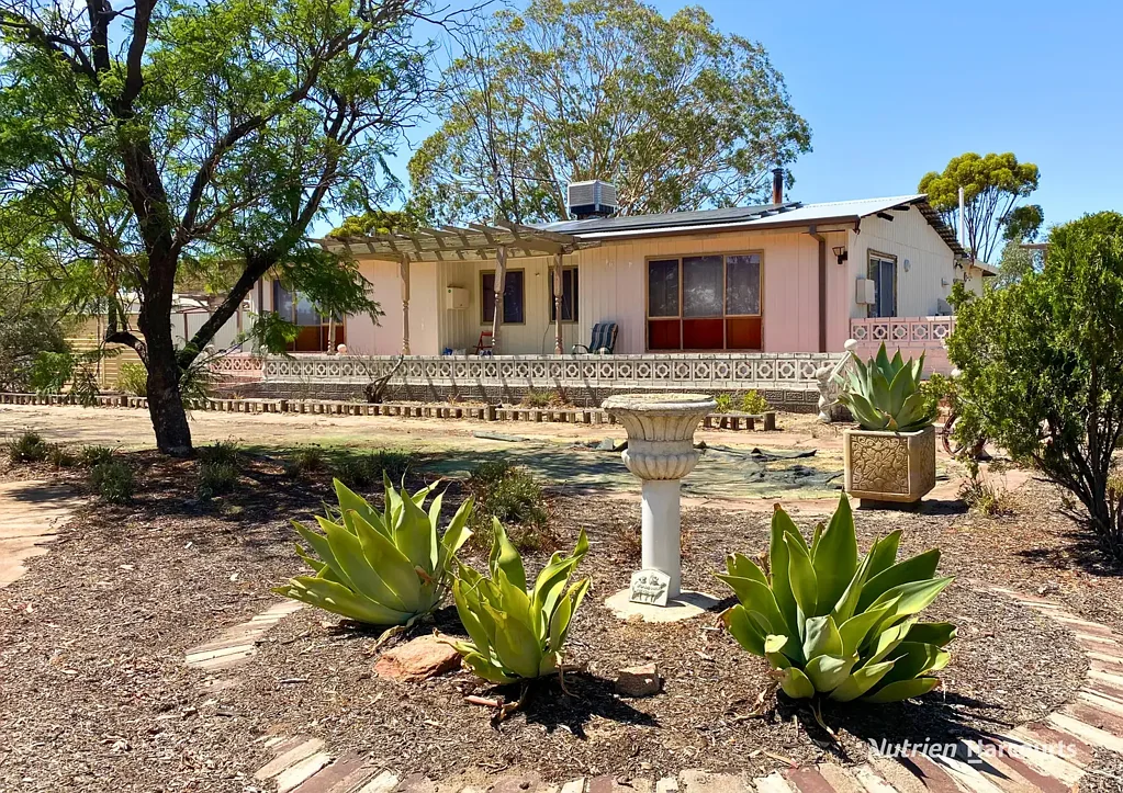 48 Forrest Street, Kellerberrin, WA 6410