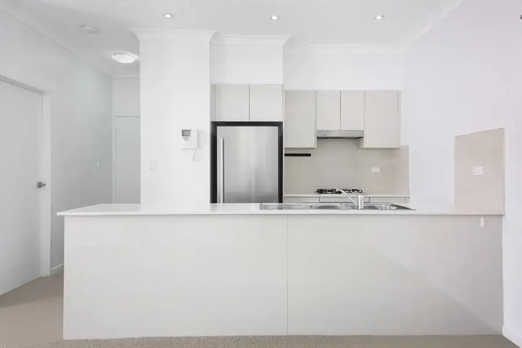 Spacious modern apartment in convenient address