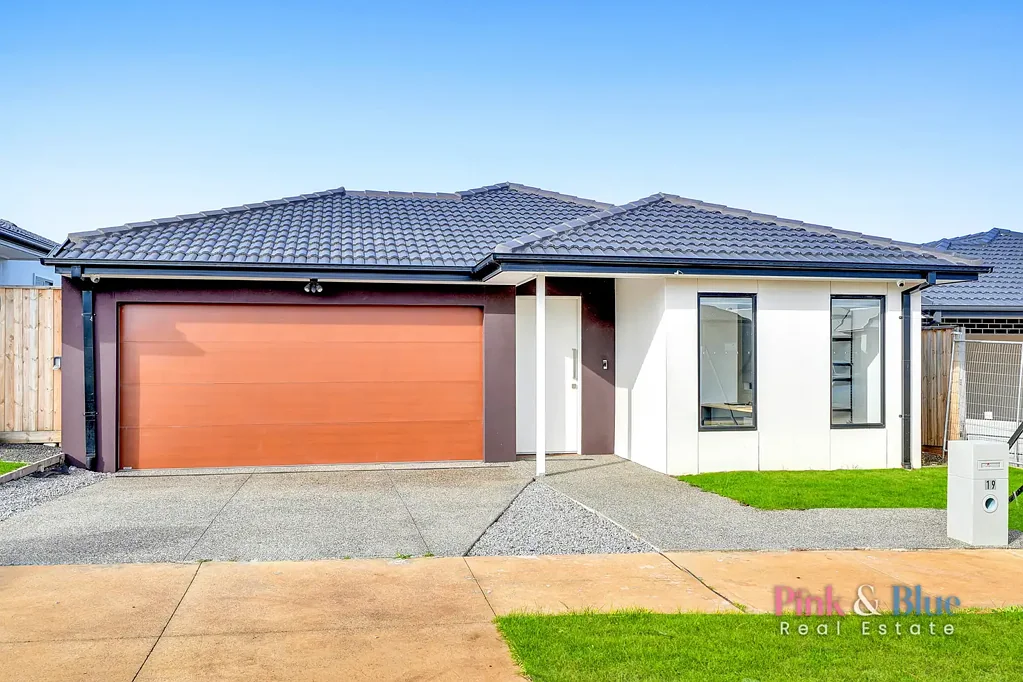 Brand New , Stunning and Beautiful 4 Bedrooms all Ensuite House for Rent!