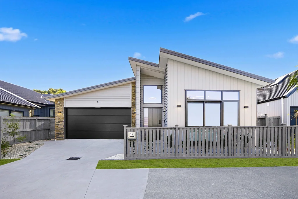 Long Bay 4部屋 Brand-New Single-Level Beauty in Long Bay