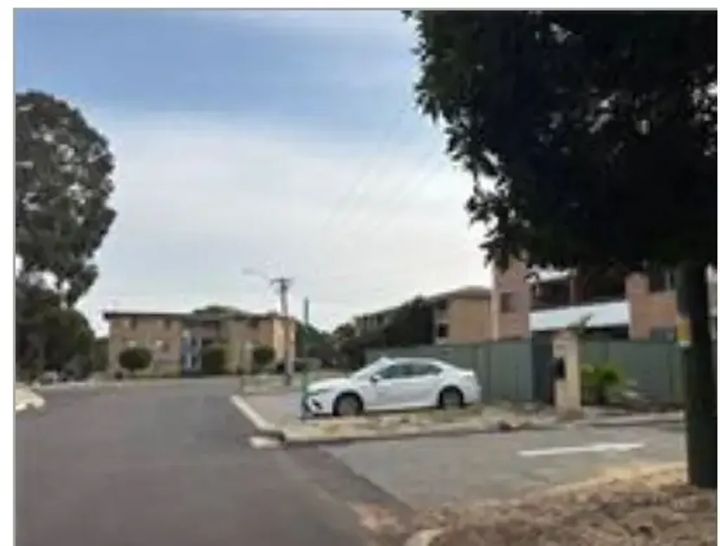 Rivervale 1房  Bailiff Sale - Full Share of Unit 11, Floor 2 1 Minora Place, RIVERVALE, WA 6103 on Tuesday 2nd June 2026 at 11:30 am by Public Auction - BREF: 330208