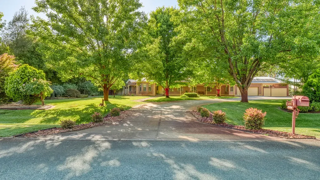 25 Teasdale Crescent, Kialla, VIC 3631