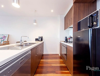 215/87-89 Raleigh Street, Essendon, VIC 3040, 2 Kuwarto, 2 Banyo, Apartment