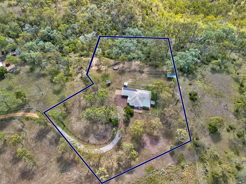 Esk 4Zimmer "Space, Serenity & Country Charm on 1.6ha in Esk"
