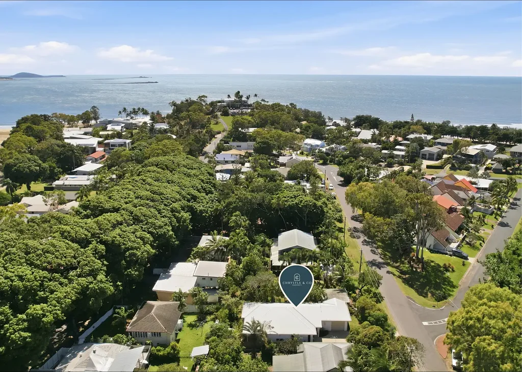 Eimeo 3 Bedroom Coastal Calm, moments from the Beach