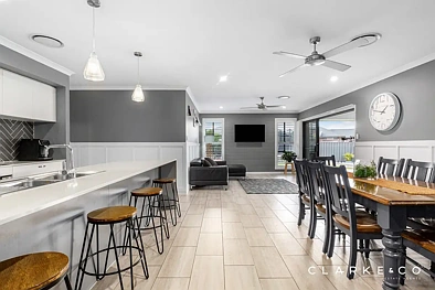 8 Lois Close, Heddon Greta, NSW 2321, 5 slaapkamers, 2 badkamers, House
