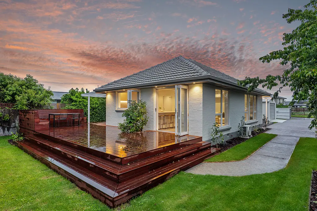 Bryndwr 3ਬੈੱਡਰੂਮ Clean Lines, Complete Overhaul