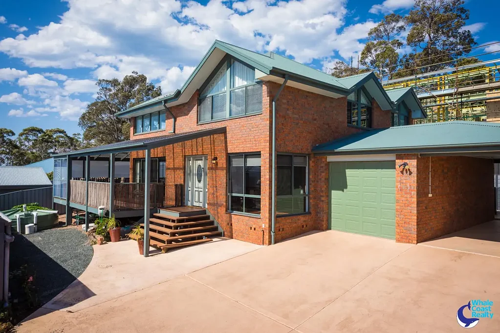 North Narooma 3 Slaapkamer Bright, spacious, low maintenance property