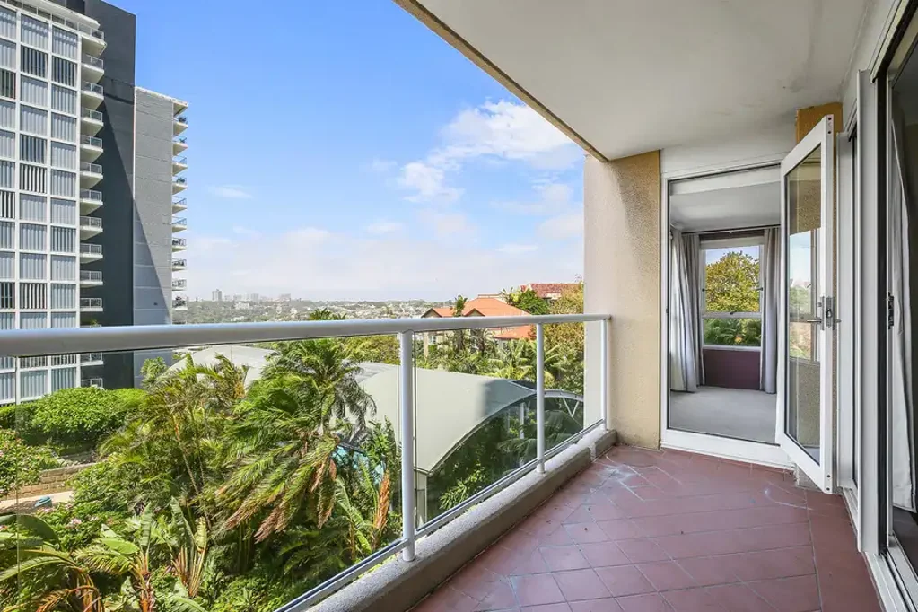 ***DEPOSIT TAKEN ****One Bedroom with 24 Hour Concierge, Pool and Gym!