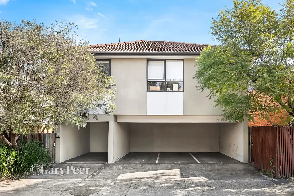 Balaclava 2房 位于优越生活区的高架一层居住体验 Elevated first-floor living in a prime lifestyle location