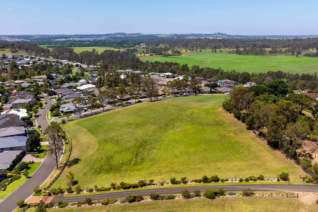 2 Robertson Way, Camden Park, NSW 2570