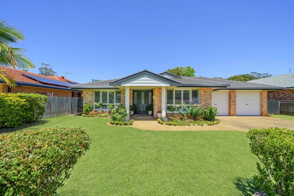 Port Macquarie 4房  Immaculate, Level & Move-In Ready Family Home