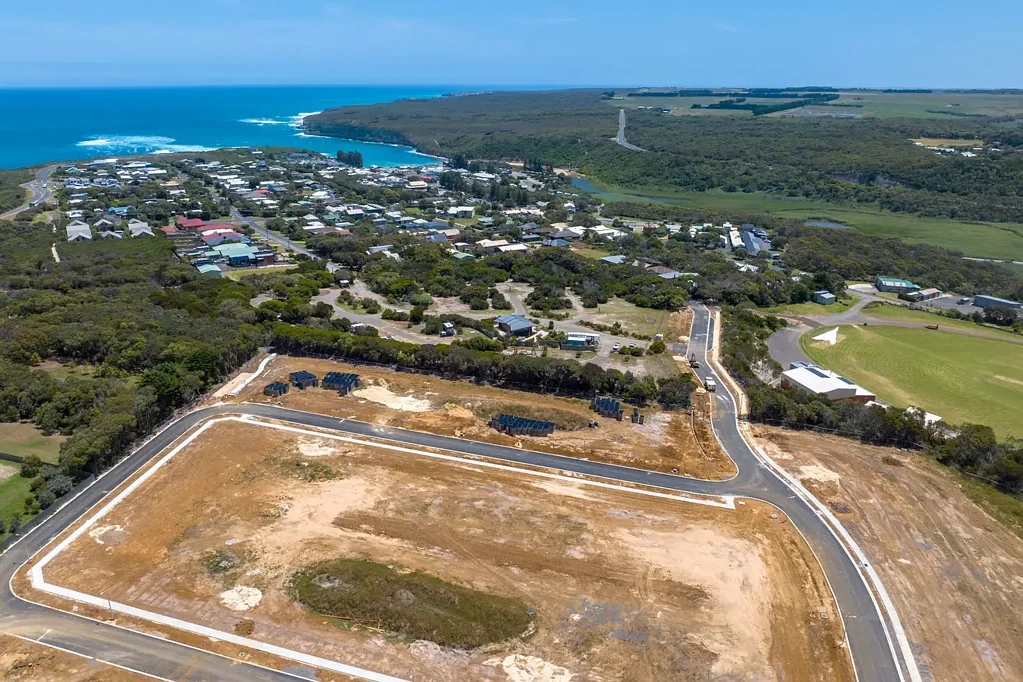 Port Campbell  Experience Coastal Serenity and Sustainable Living at Arches, Port Campbell