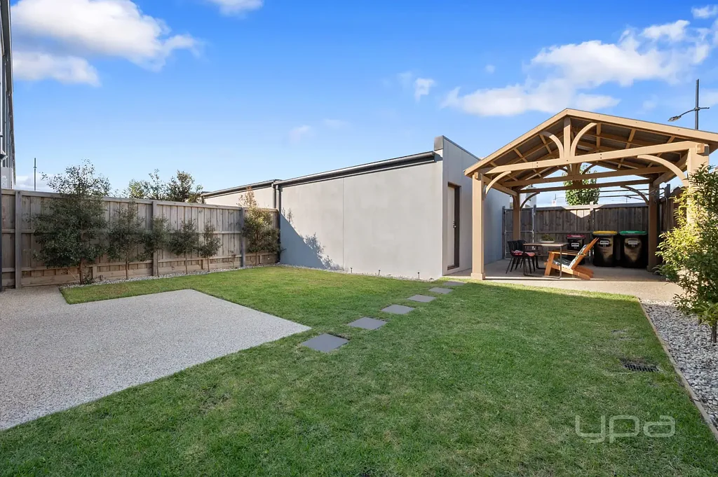 15 Sunflower Walk, Bonnie Brook, VIC 3335