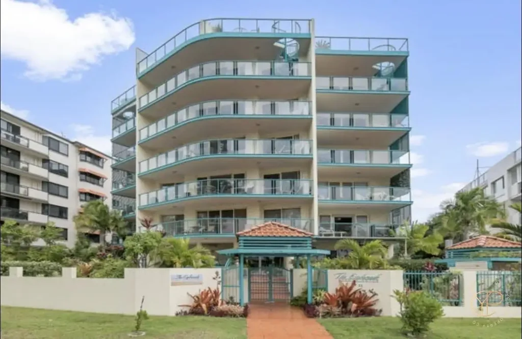 Luxury Riverfront Living at Picnic Point