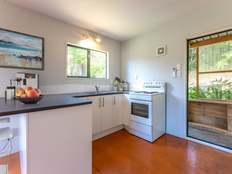 43 Trig Hill Road, Onetangi, Auckland, 2 phòng ngủ, 1 phòng tắm