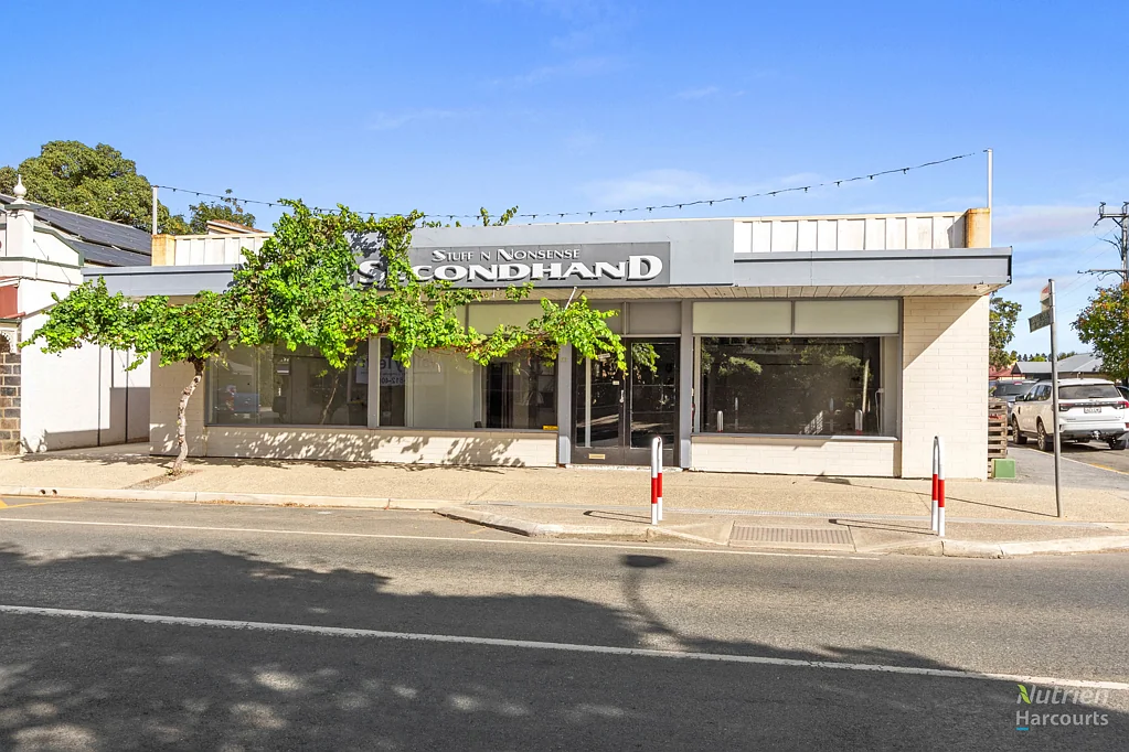 Riverton 4ਬੈੱਡਰੂਮ Residential and Commercial Opportunity