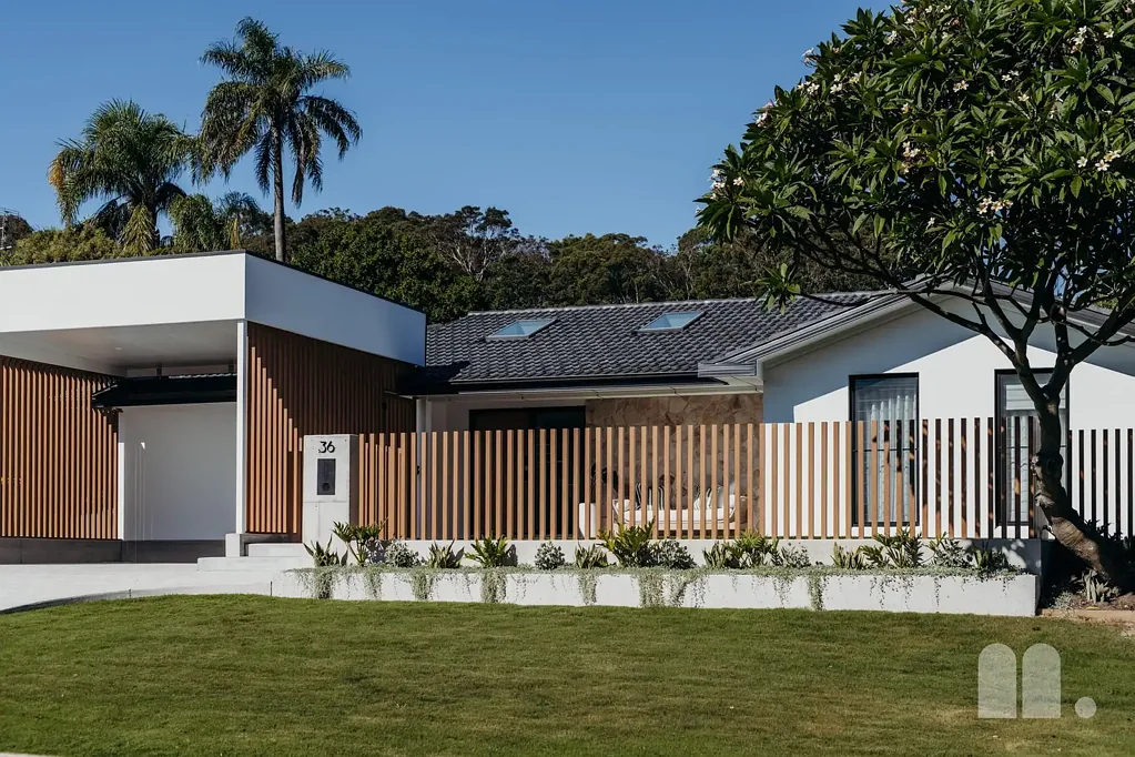Warners Bay 4房  Stunning renovation, sophisticated indoor/outdoor living & entertaining