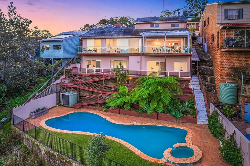 Gymea Bay 5Zimmer An Exceptional Waterside Sanctuary with water Access and Panoramic Bay Views