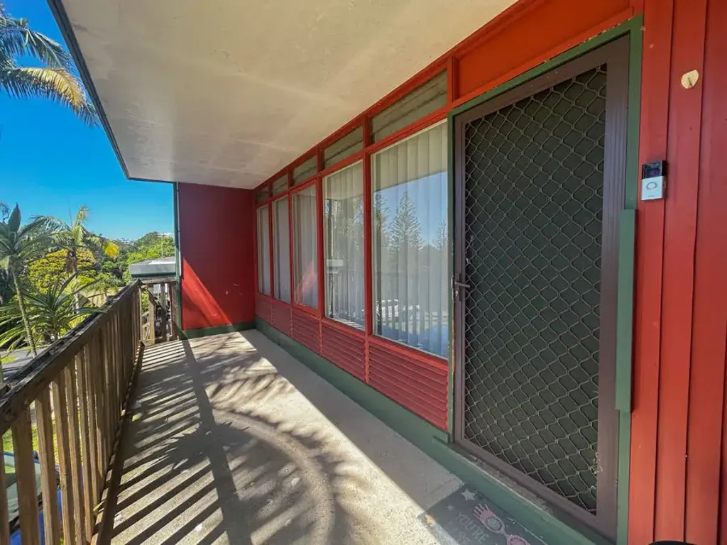 ONE BEDROOM CABIN IN KORORA