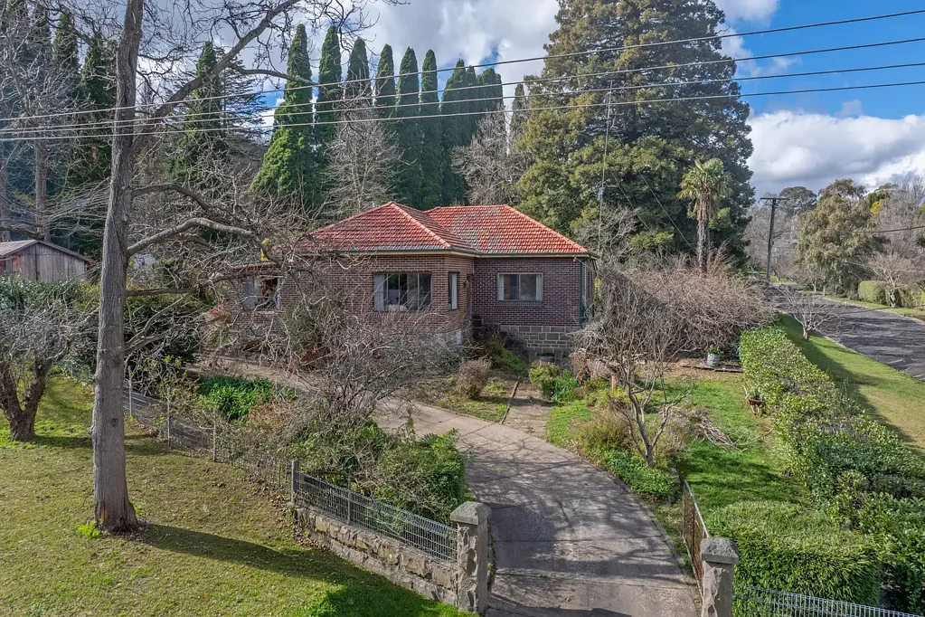 Bowral 3 Bedroom Renovate, Rebuild or Reimagine in the Heart of Bowral