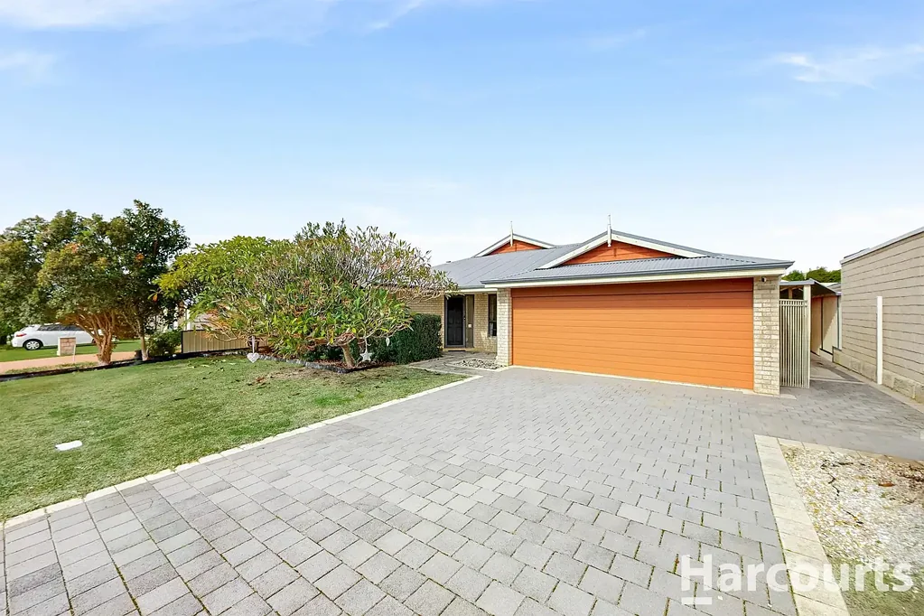 Spacious Family Living in a Quiet Pearsall Pocket