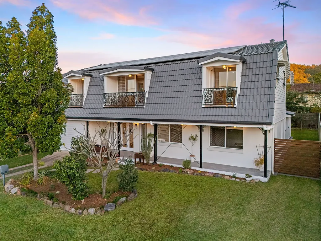 Keperra 5 Bedroom Charming, Character-Filled & Completely Unique - A Keperra Standout