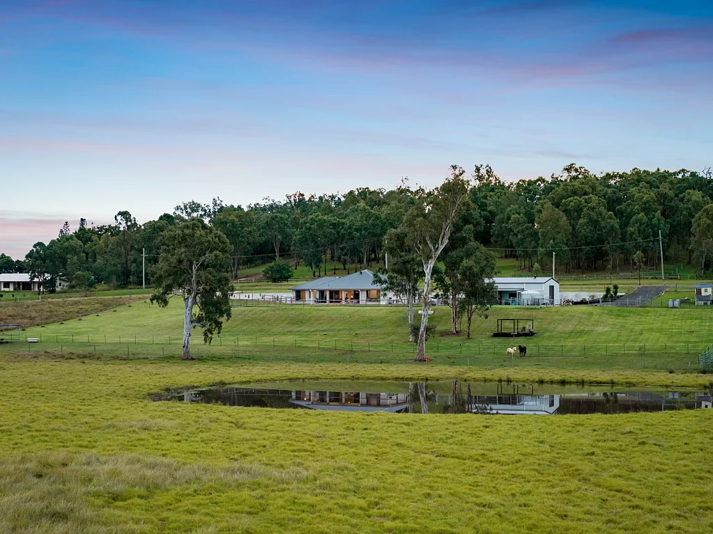 Laidley South LUXURY LIVING ON ACREAGE