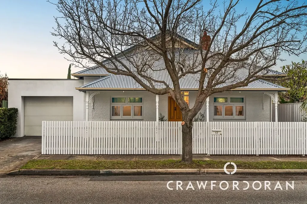 Henley Beach 5Kwarto Luminous Coastal Entertainer in Henley Heartland