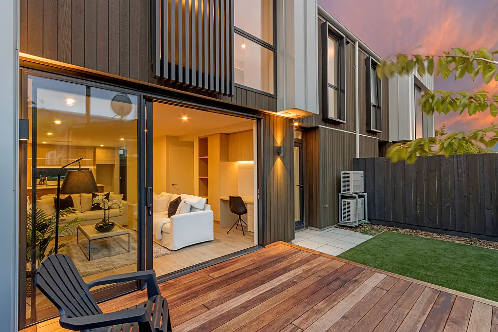 2/76 Caledonian Road, Saint Albans, Christchurch, Canterbury