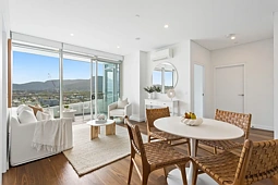607/10 Regent Street, Wollongong