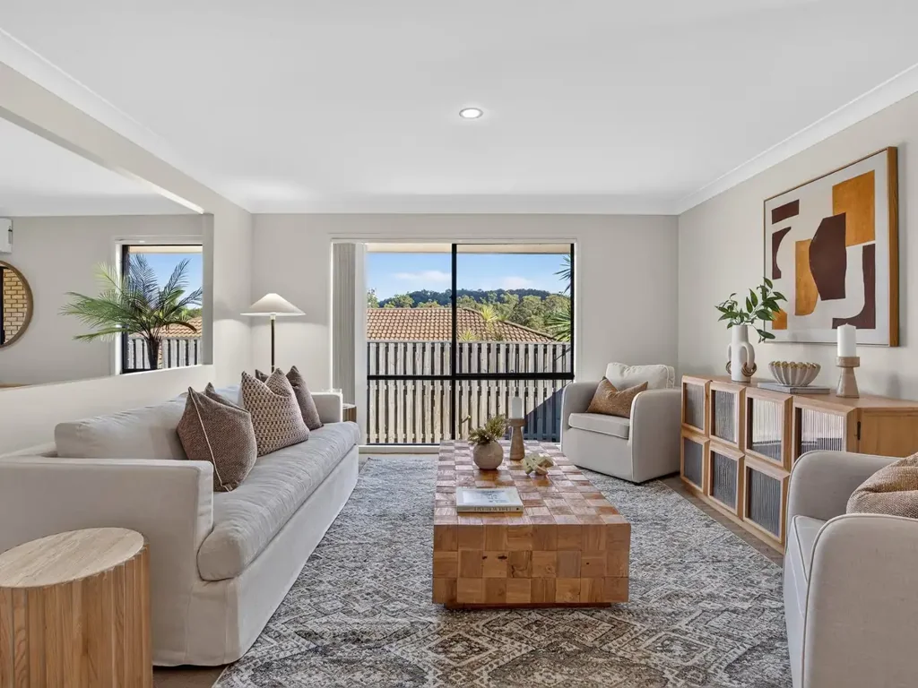 Oxenford 4房  A WONDERFUL FAMILY HOME IN A GREAT LOCATION!! WITH NOTHING TO BE DONE EXCEPT MOVE IN!!