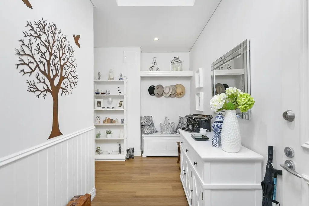 Como 3Moenga Ground Floor. River Views. Lifestyle.