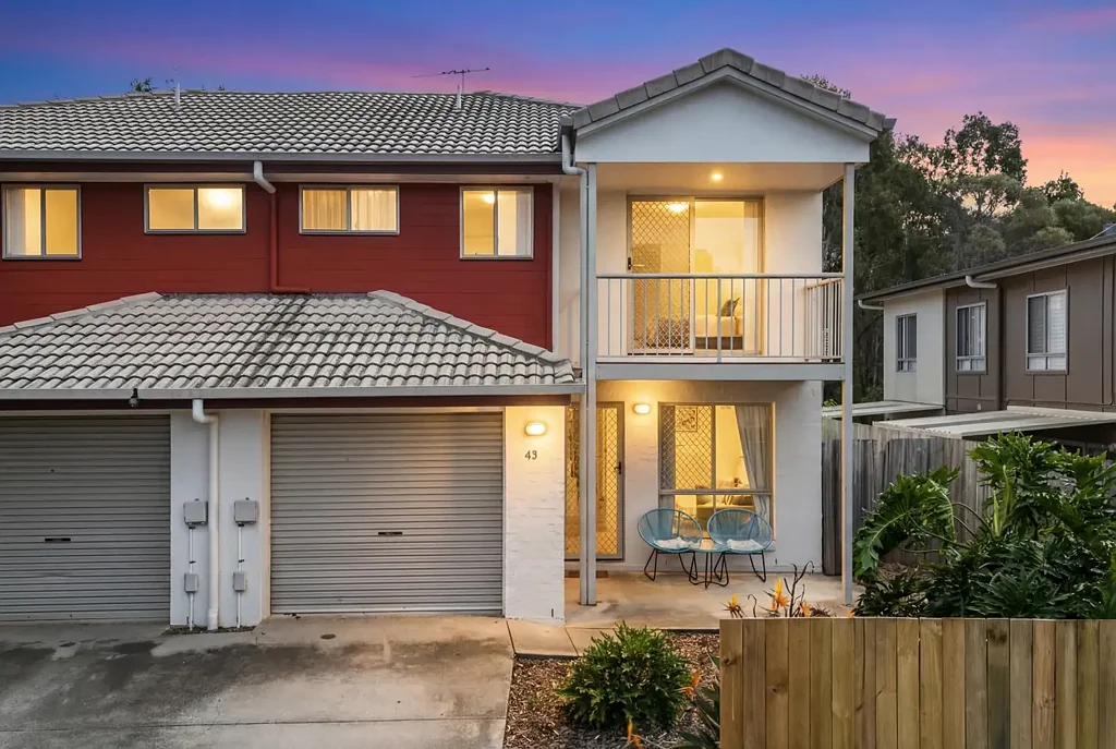 Taigum 3 Bedroom Stylish 3-Bedroom Townhouse in Prime Taigum Location