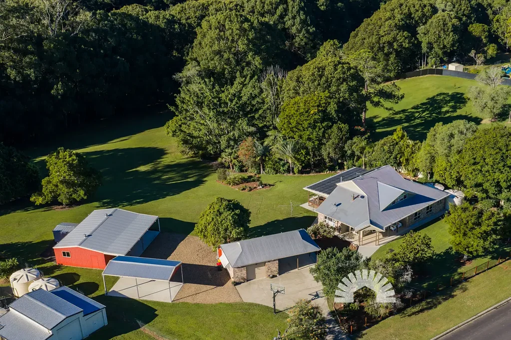 Wamuran 4房 俯瞰 Wararba Creek 的专属私人休憩之所 Your Own Private Retreat Looking Over Wararba Creek