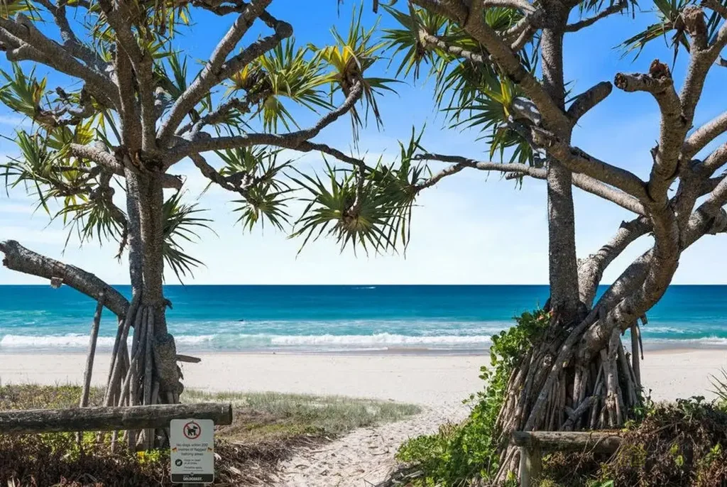 Beachside Living with Utilities Included – Walk to Tugun Village & Beach