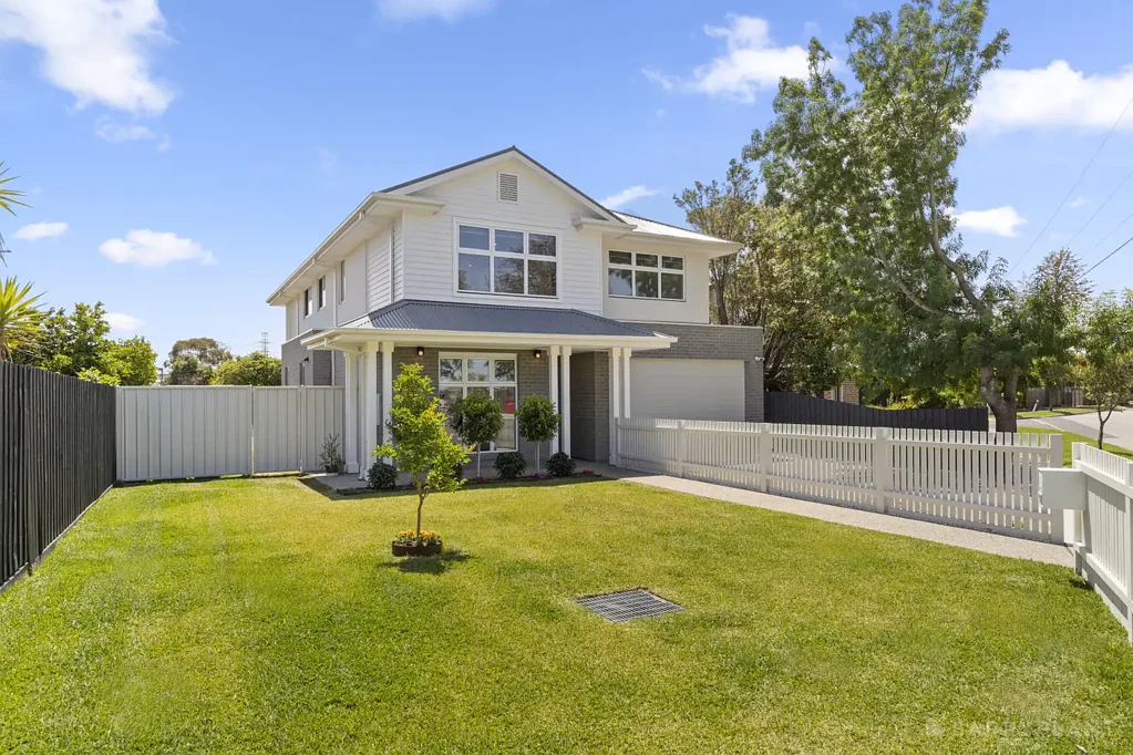 2 Ericksen Street, Springvale, VIC 3171