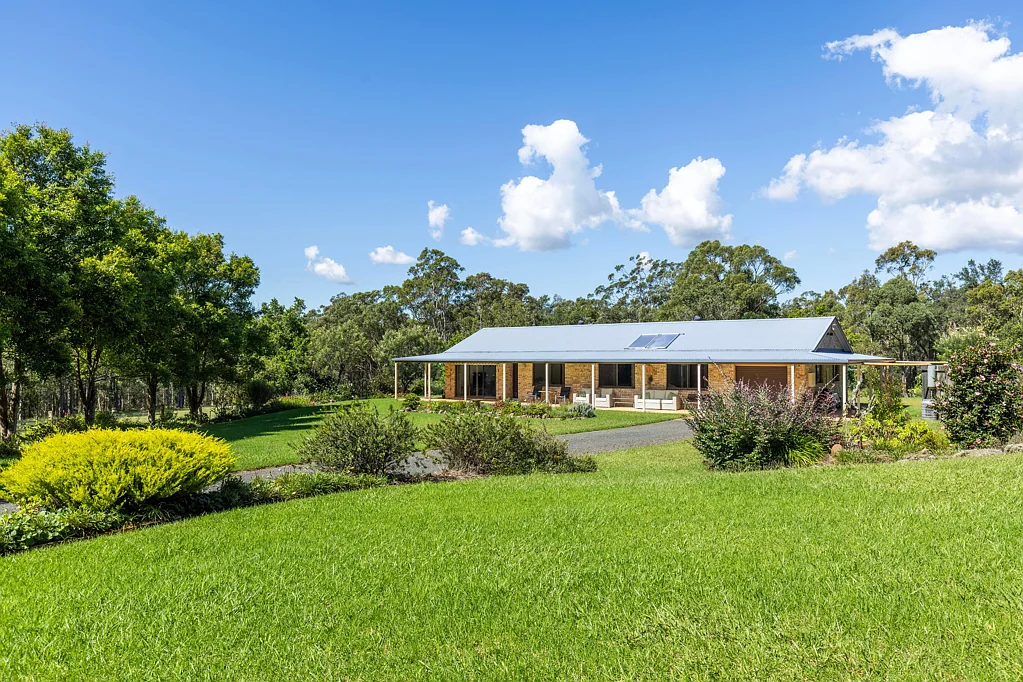 Tapitallee 4 Bedroom Exceptional 25-Acre Lifestyle Property